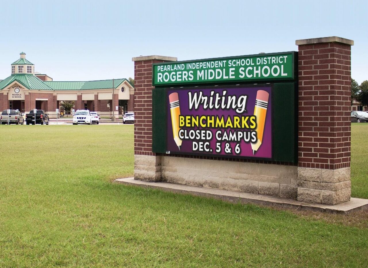 Rogers Middle School, Pearland ISD • LED Partners Digital Displays Sign